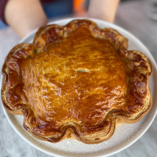 Family Sized Beef Steak, Red Wine & Rosemary Pie